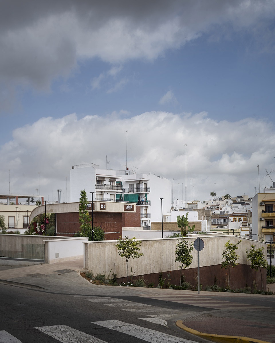 alcala de guadaira youth centre by felipe retuerto dunar arquitectos