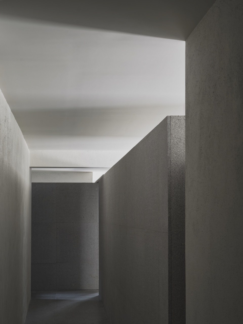 industrial changing rooms by ortega diago