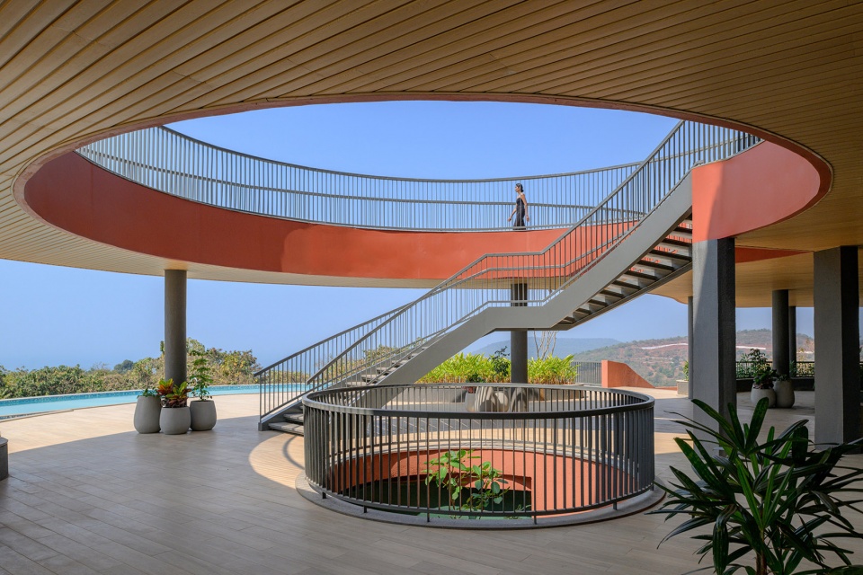 crest nine by sanjay puri architects