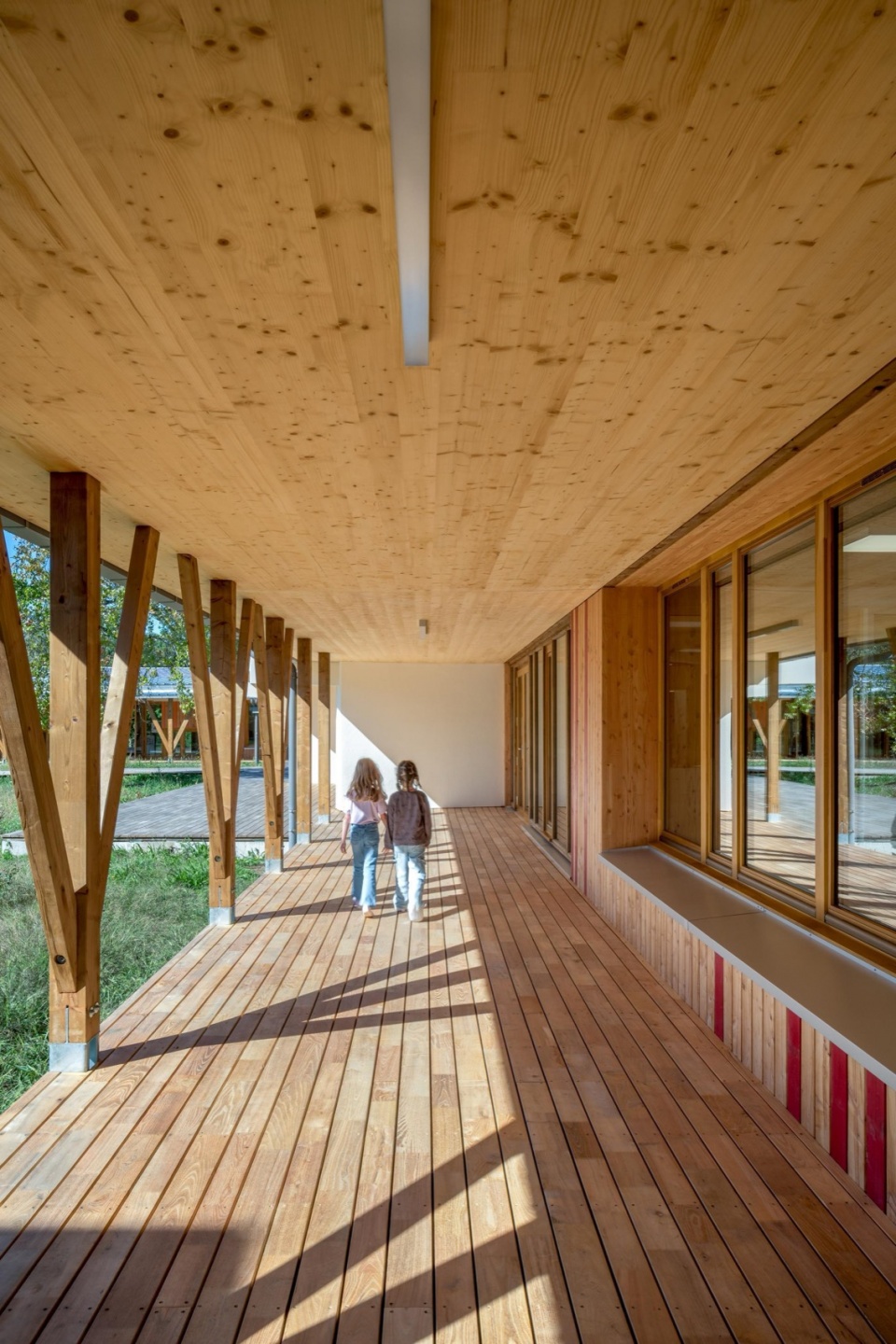 leisure centre with dormitory by atelier quatre r2k architectes