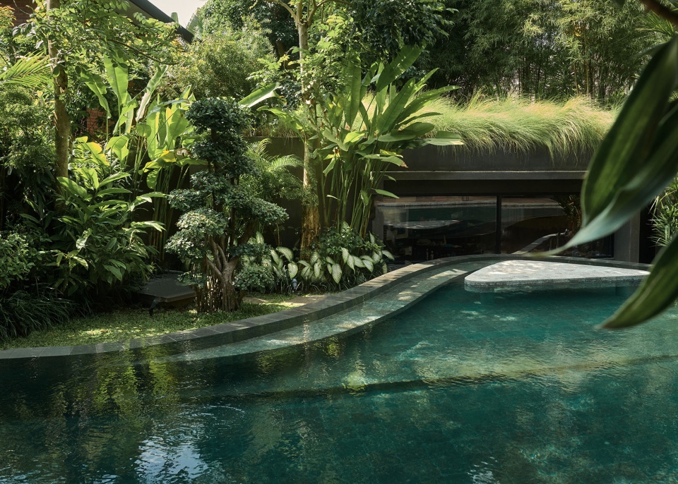 Suki Villa by Alexis Dornier