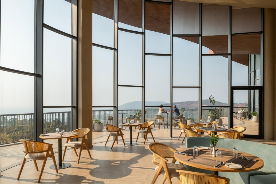 crest nine by sanjay puri architects