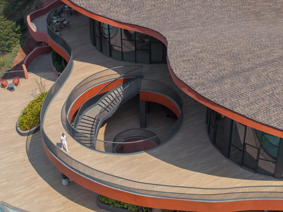crest nine by sanjay puri architects