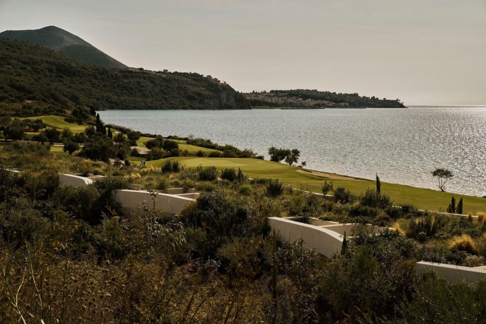 mandarin oriental costa navarino by alexandros n tombazis associates architects s a k studio