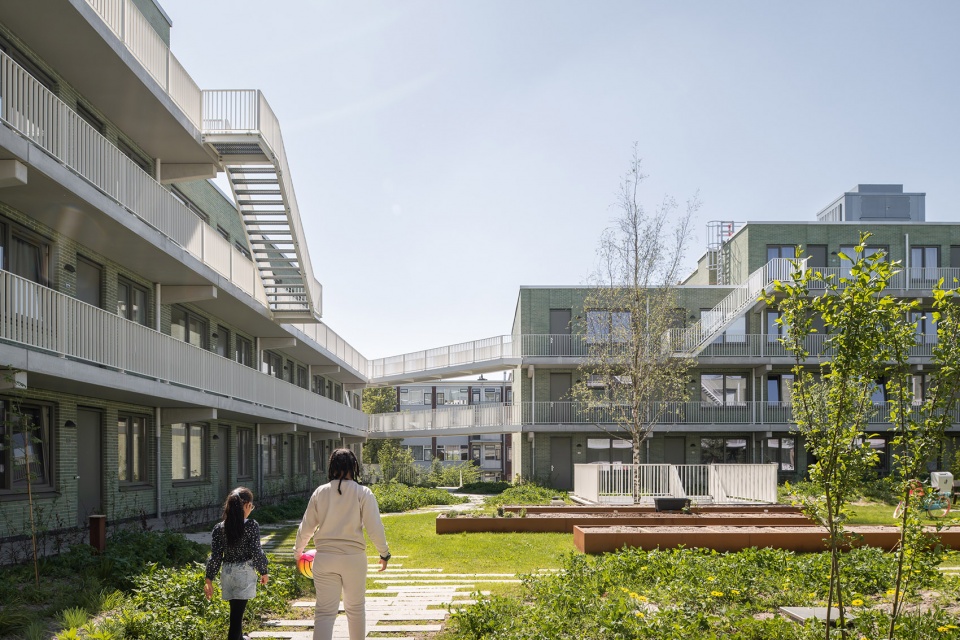 steenzicht social housing by jvst