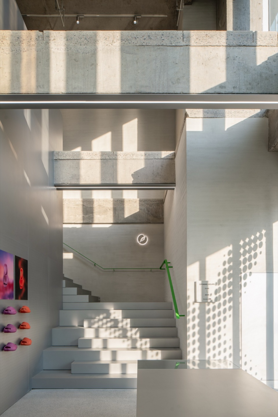xsneaker concept store by xianxiang design