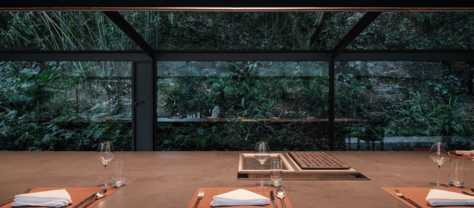 Stream Restaurant by Atelier Guo
