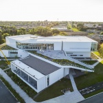 Expansion of Bibliothèque L’Octogone by Anne Carrier Architecte