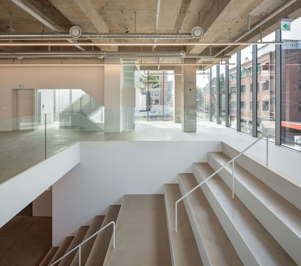 Hajeong Artplex by NOTNOT Architects
