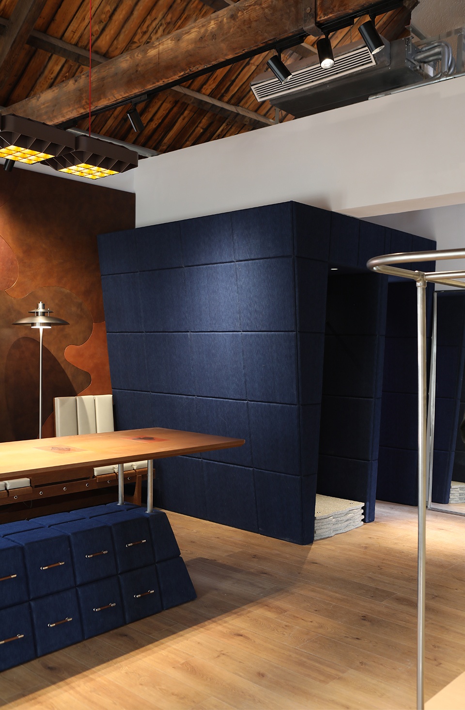 Teshu by C.A.S.H.DESIGN