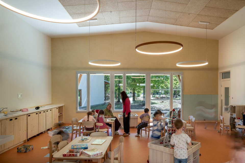 leisure centre with dormitory by atelier quatre r2k architectes