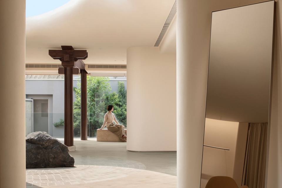 BAMPO Beijing Wudaoying Flagship Store