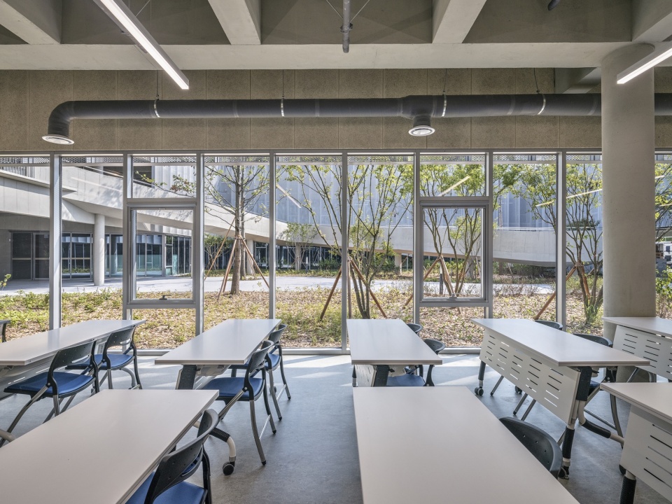 care and wellness center for the elderly and people with disabilities by sol89 woodrock architecs