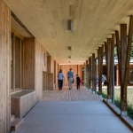 带宿舍的休闲中心，法国 / Atelier Quatre + r2k architectes