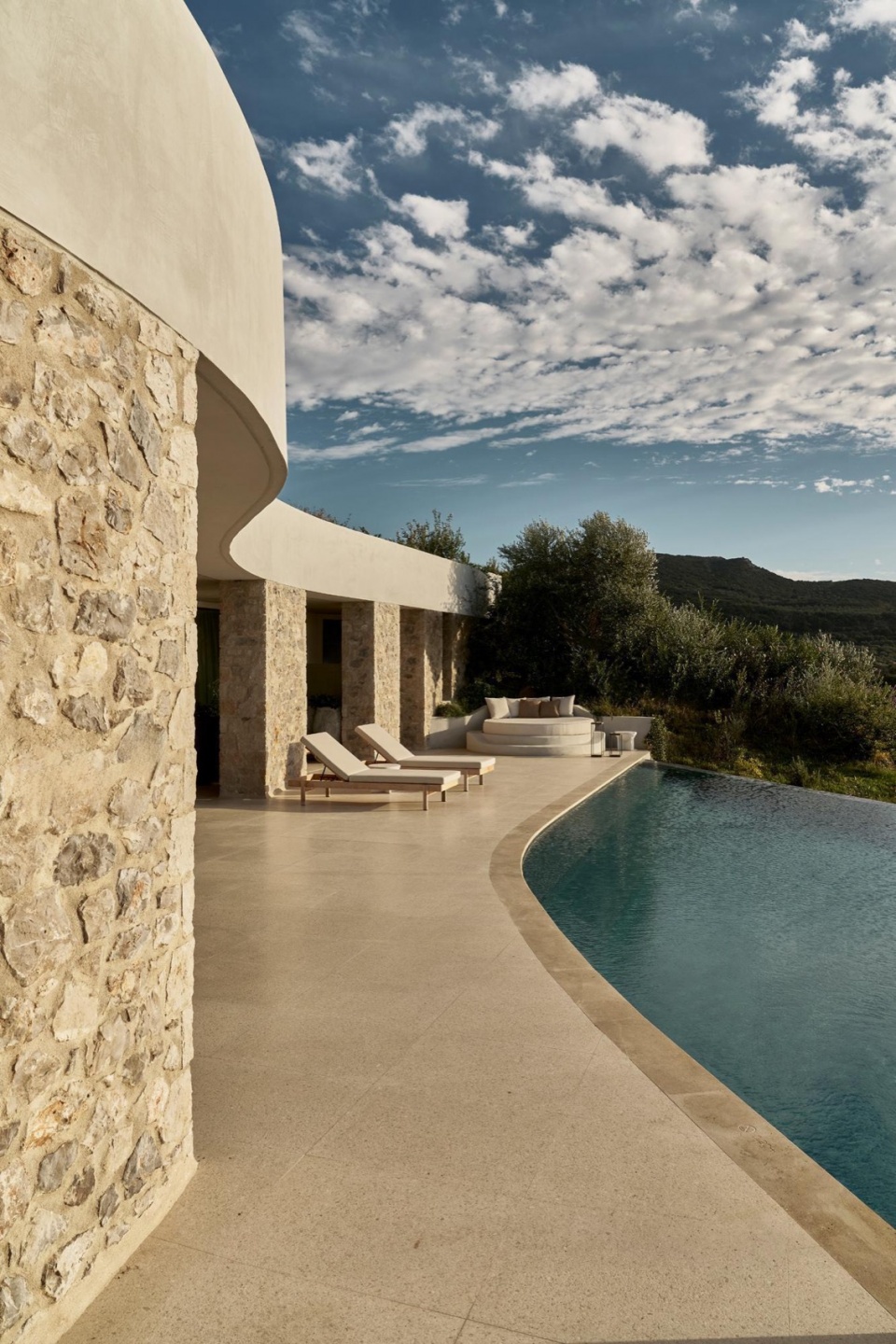 mandarin oriental costa navarino by alexandros n tombazis associates architects s a k studio