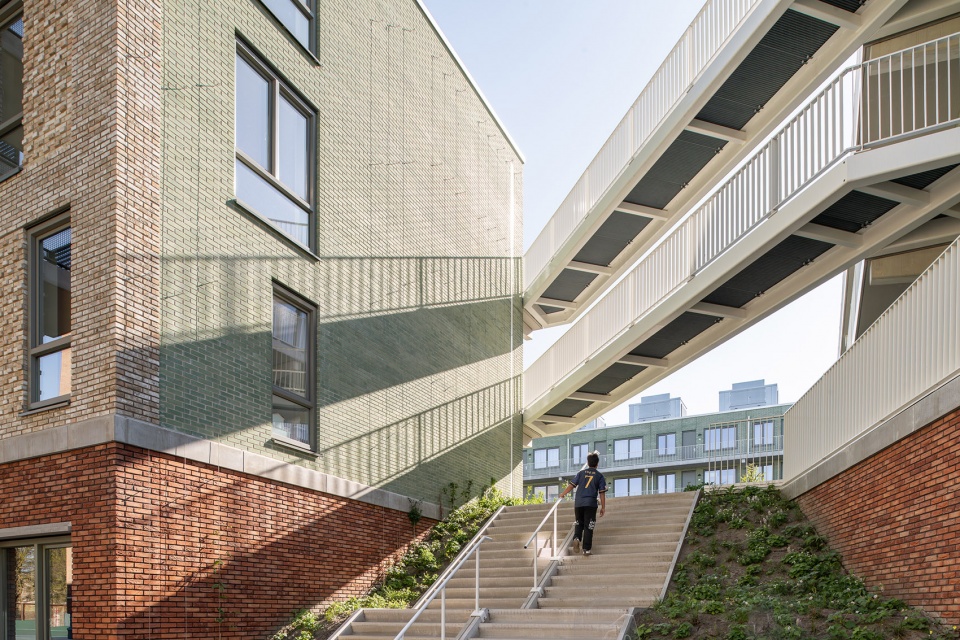 steenzicht social housing by jvst