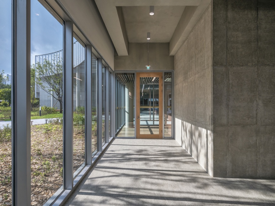 care and wellness center for the elderly and people with disabilities by sol89 woodrock architecs