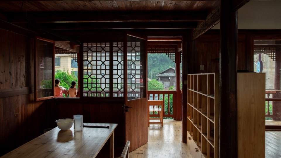 Spring Bud Bookhouse by ZHUO Architects