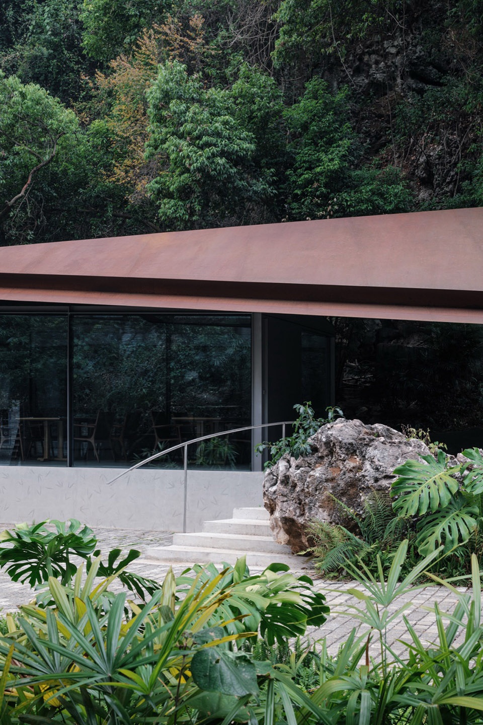 Stream Restaurant by Atelier Guo