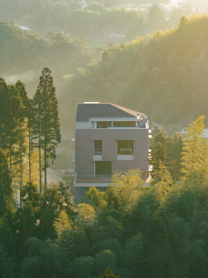 Wencheng Mountain Retreat by ALL Studio