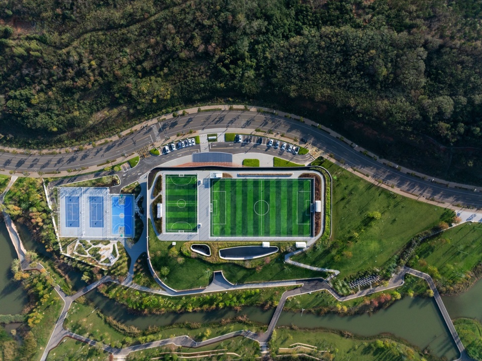 Red Lotus Lake Sports Complex