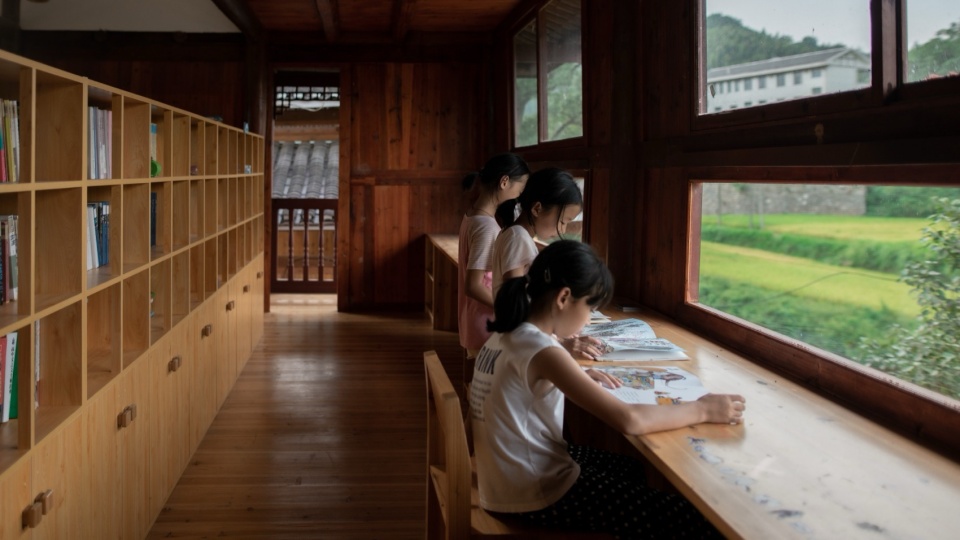 Spring Bud Bookhouse by ZHUO Architects