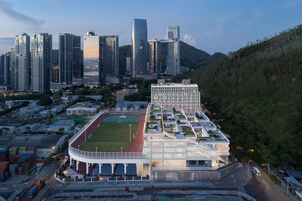 The Nanshan Affiliated School of Beijing Normal University High School Campus