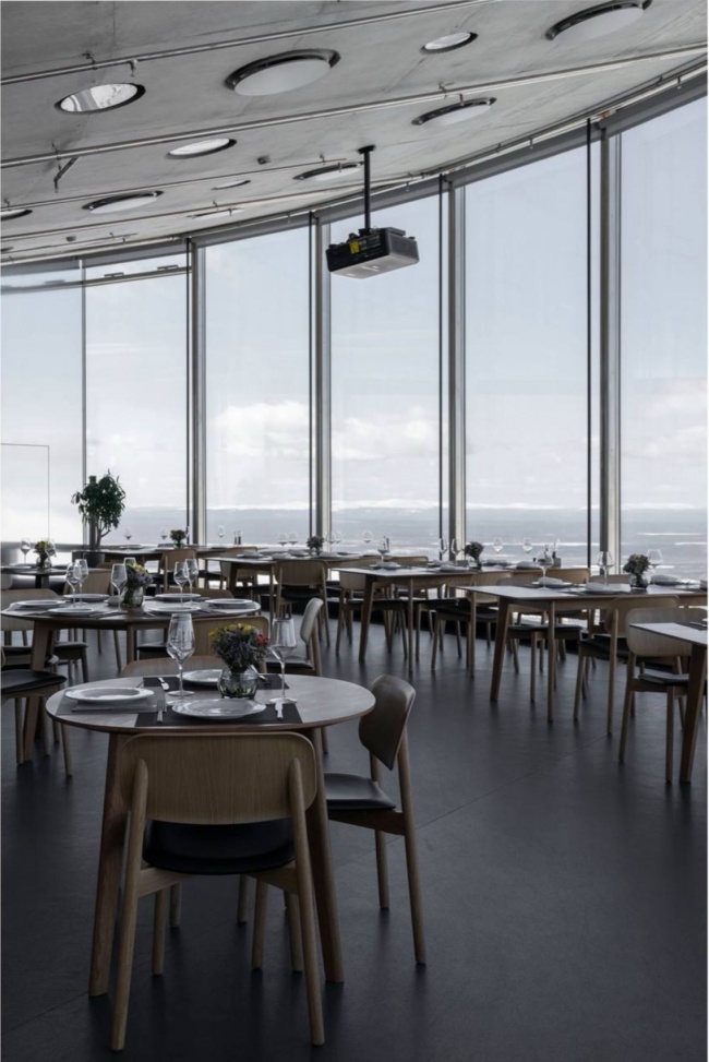 the plato restaurant by kleinewelt architekten