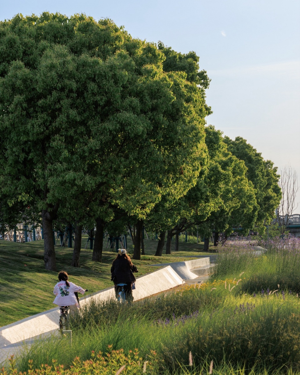Galaxy Waterfront Public Space in Songjiang New City Shanghai by Original Design Studio