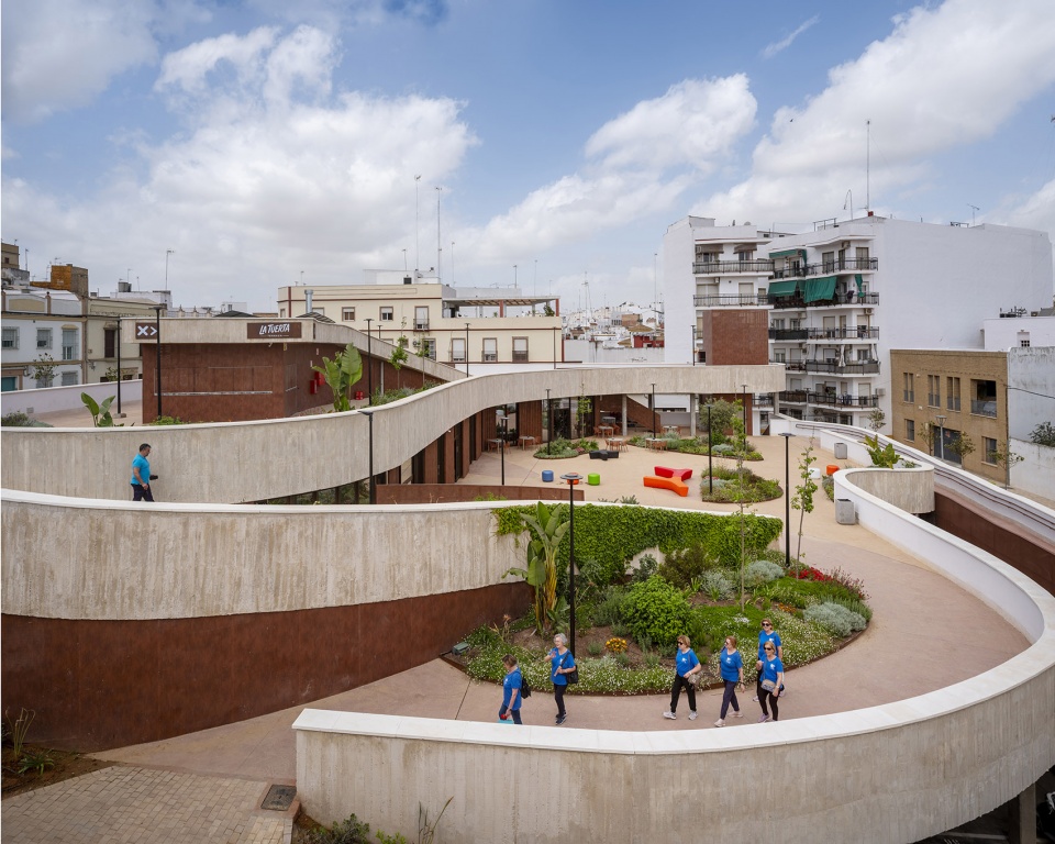 alcala de guadaira youth centre by felipe retuerto dunar arquitectos