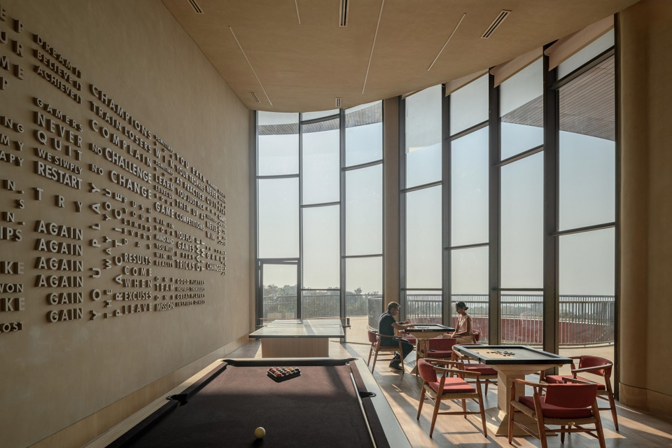 crest nine by sanjay puri architects