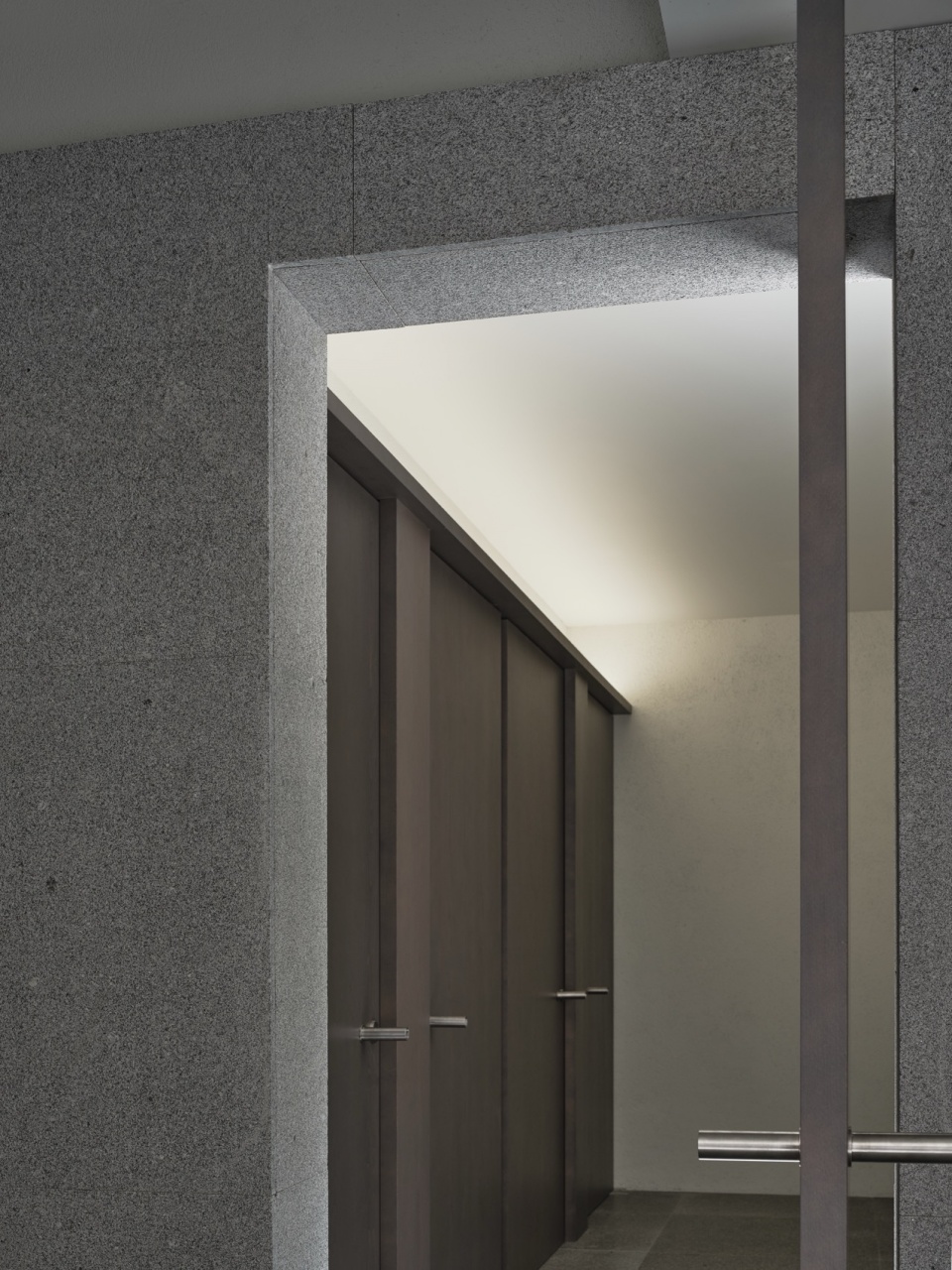 industrial changing rooms by ortega diago