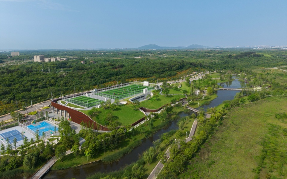 Red Lotus Lake Sports Complex