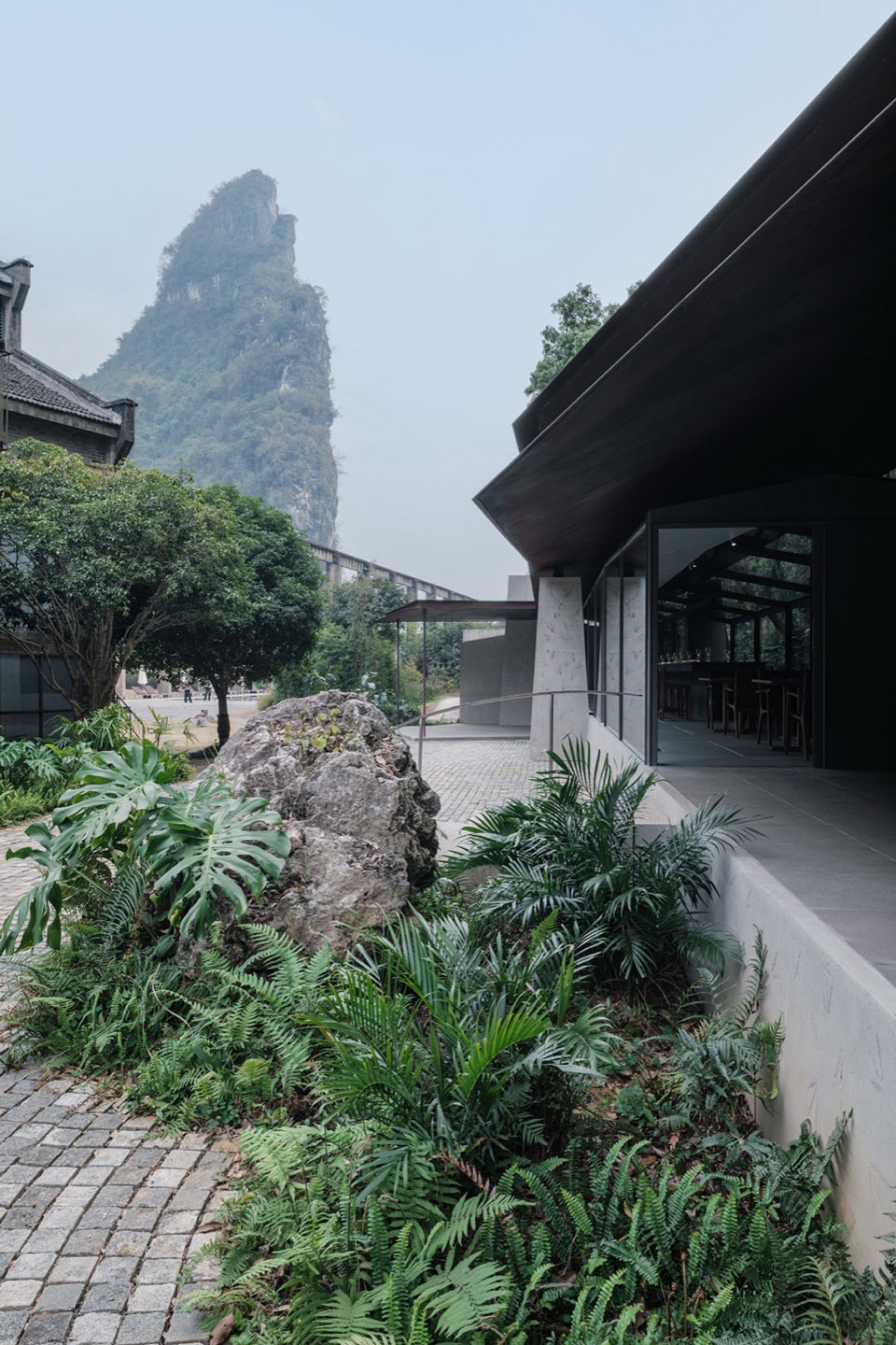 Stream Restaurant by Atelier Guo