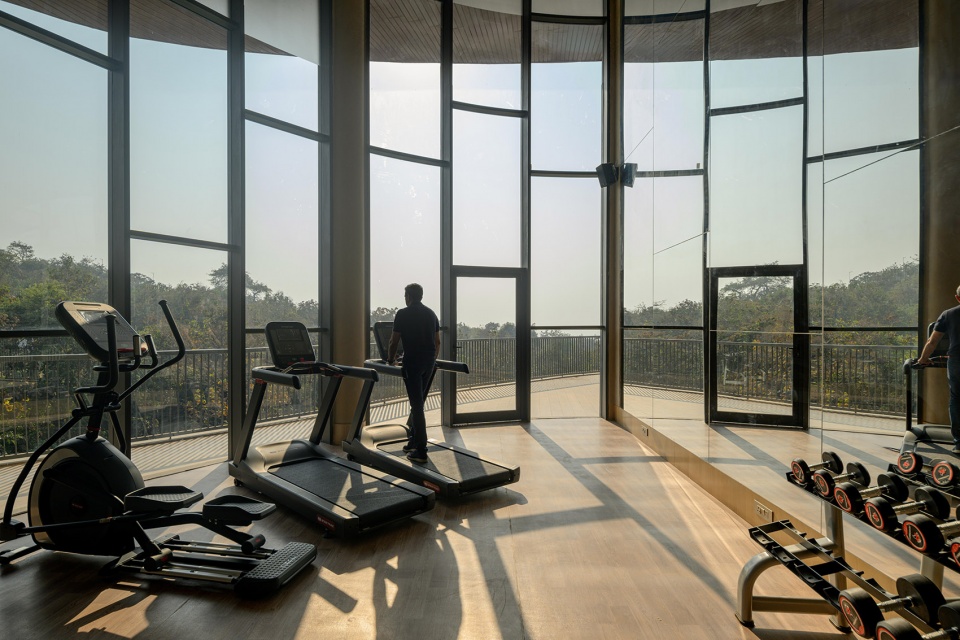 crest nine by sanjay puri architects