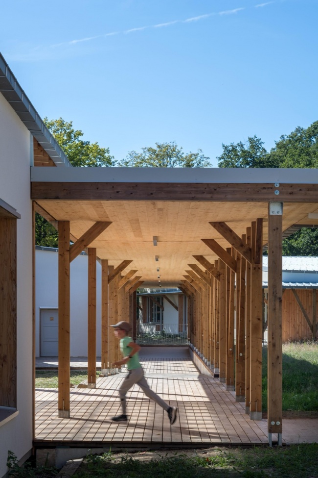 leisure centre with dormitory by atelier quatre r2k architectes