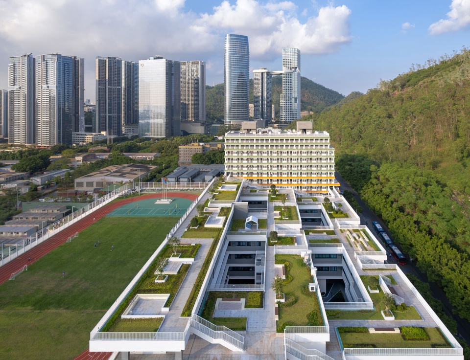 The Nanshan Affiliated School of Beijing Normal University High School Campus