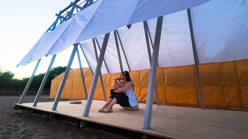 island creature installation by beats architects