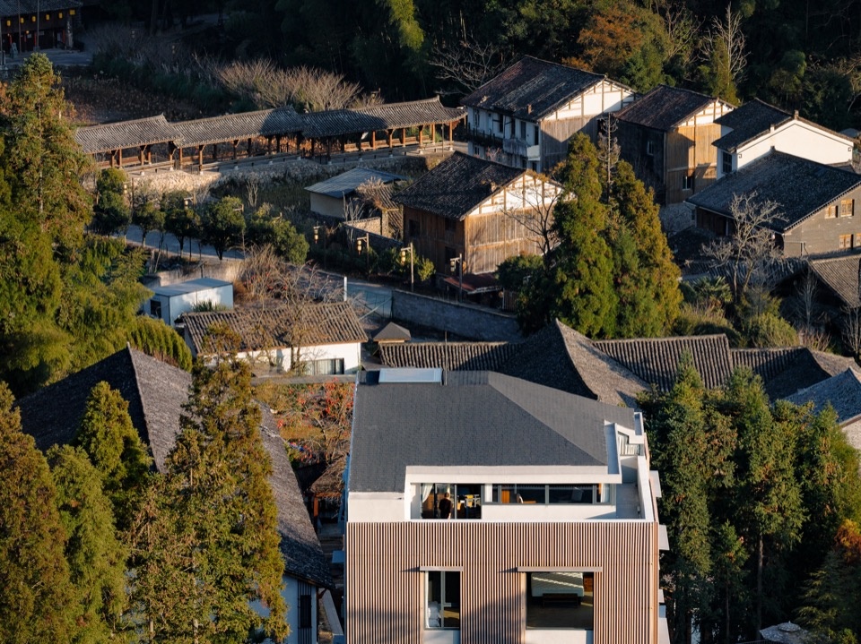Wencheng Mountain Retreat by ALL Studio