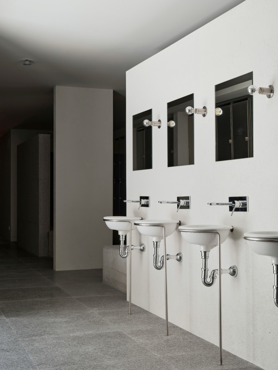 industrial changing rooms by ortega diago