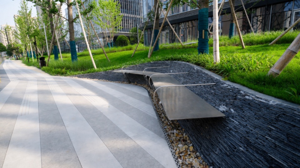 Riverside Landscape Design of Green Belts on Both Sides of Dadongjiang