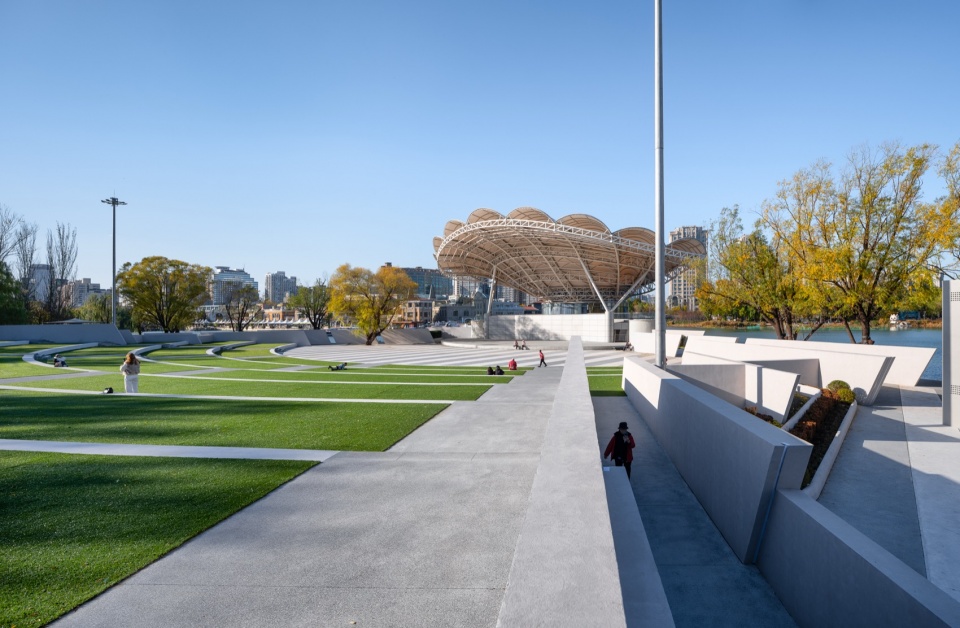 renovation of shell theatre central island performance venue by duts
