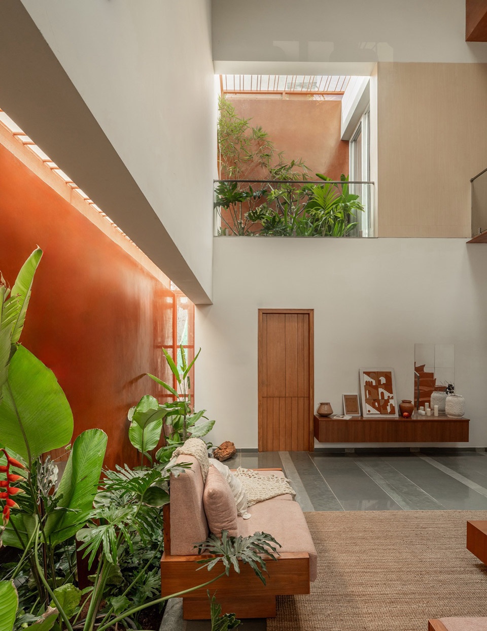 Splitscape Residence by SpaceDNA