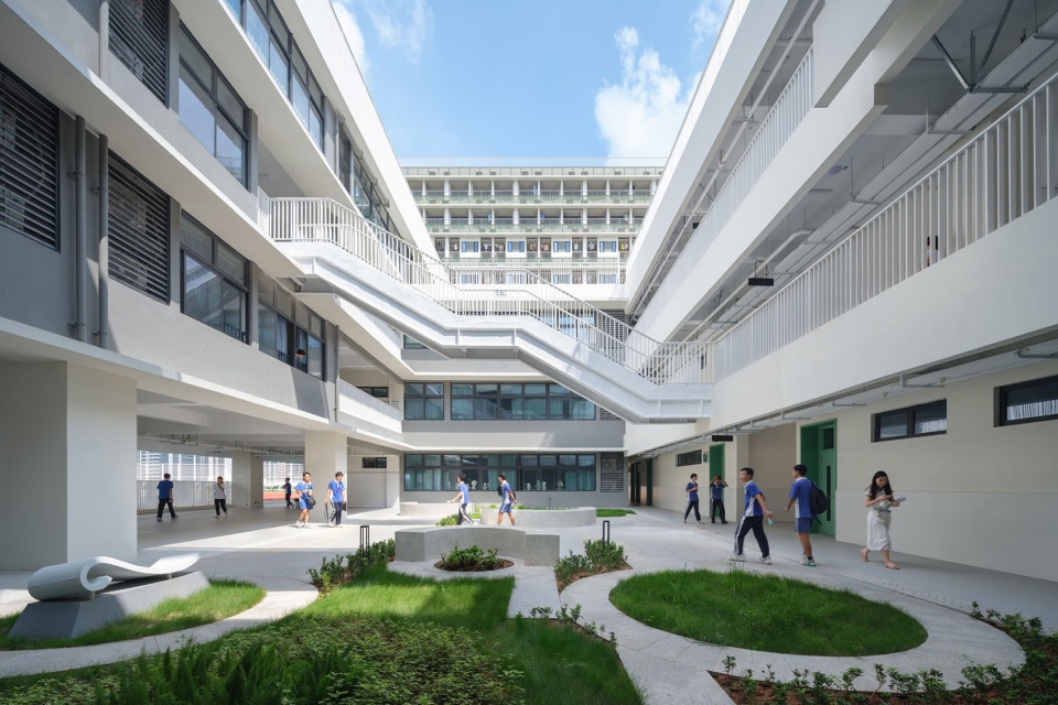 The Nanshan Affiliated School of Beijing Normal University High School Campus