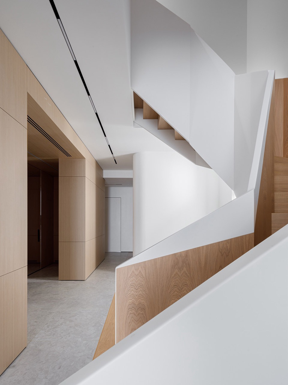 Manifest of Digital Aesthetics in a Residential Interior