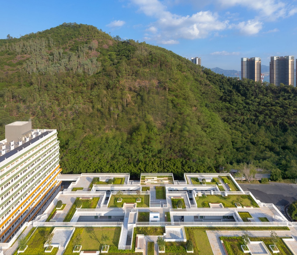 The Nanshan Affiliated School of Beijing Normal University High School Campus