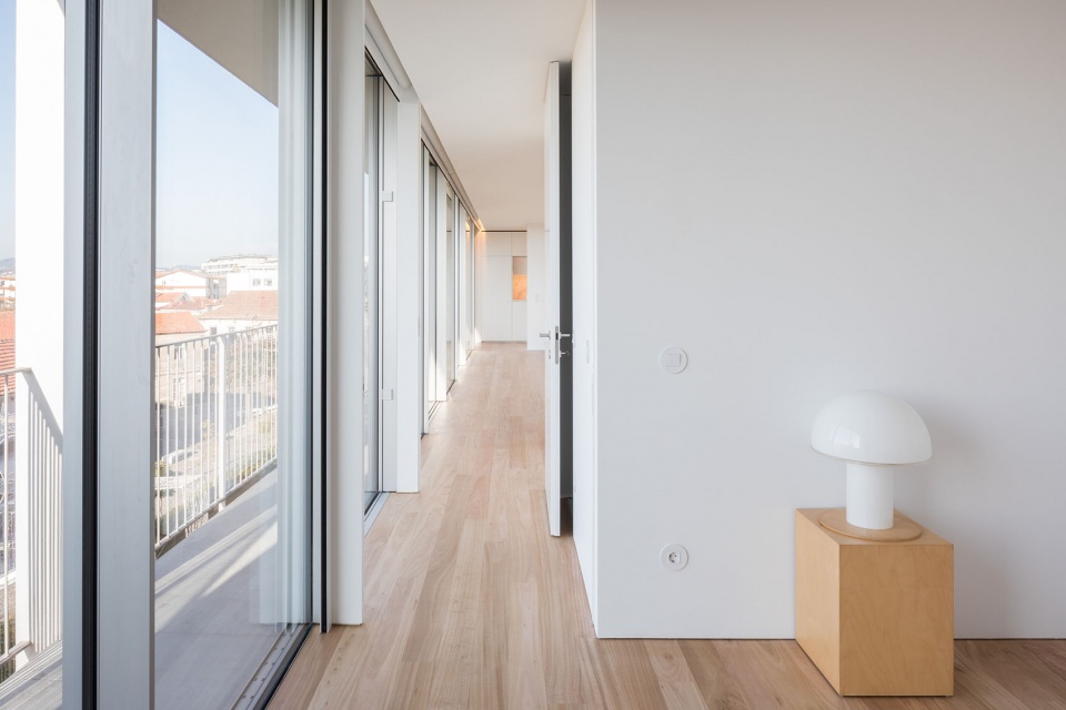 HS BUILDING by NOARQ