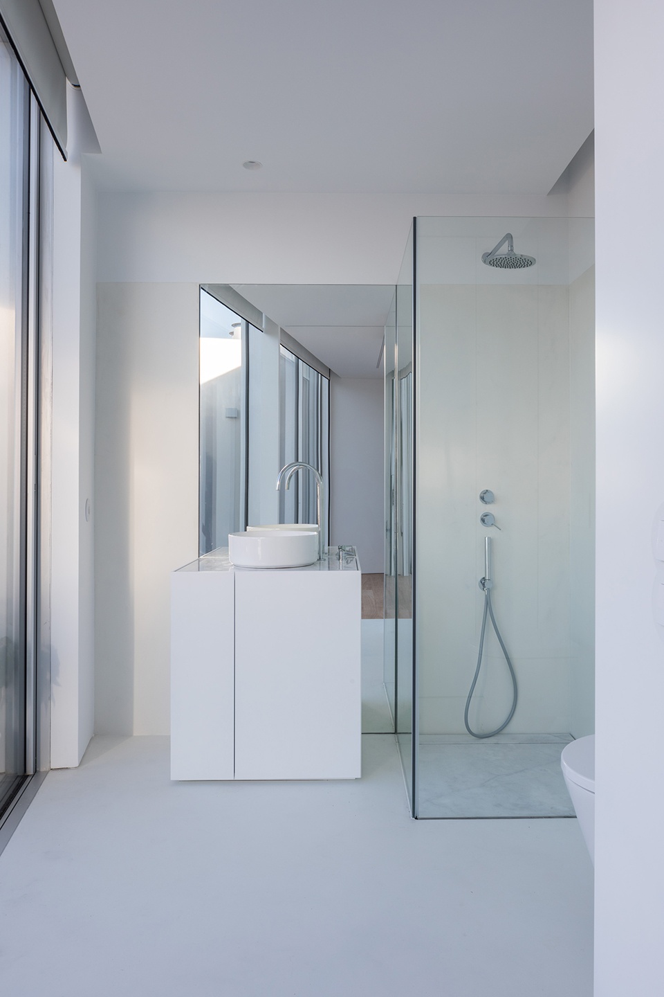HS BUILDING by NOARQ