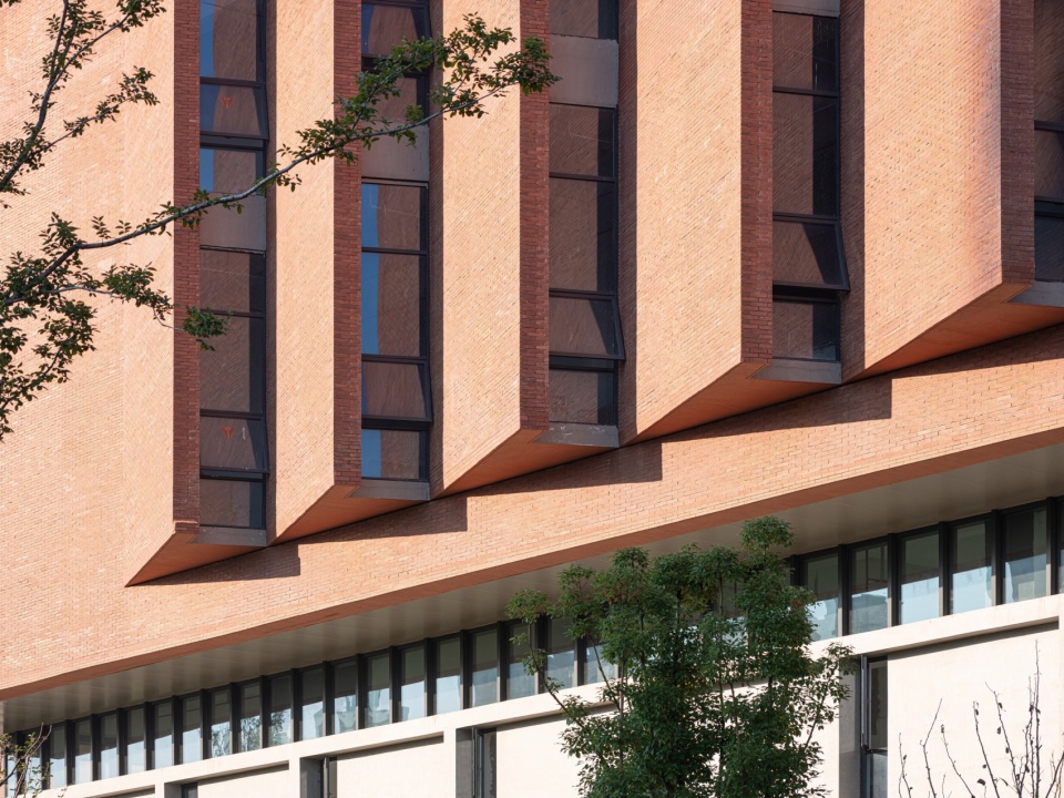 the academic building for network center computer science big data and microelectronics