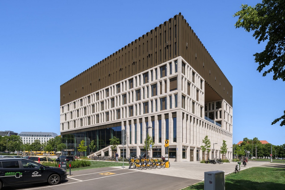 Stadtforum by TCHOBAN VOSS Architekten